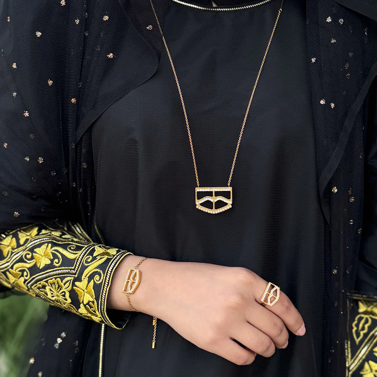 Burqa / Necklace Gold - Image 5
