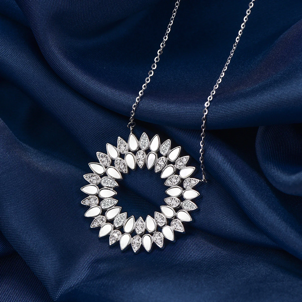 Charming Drop / Necklace Silver - Image 4