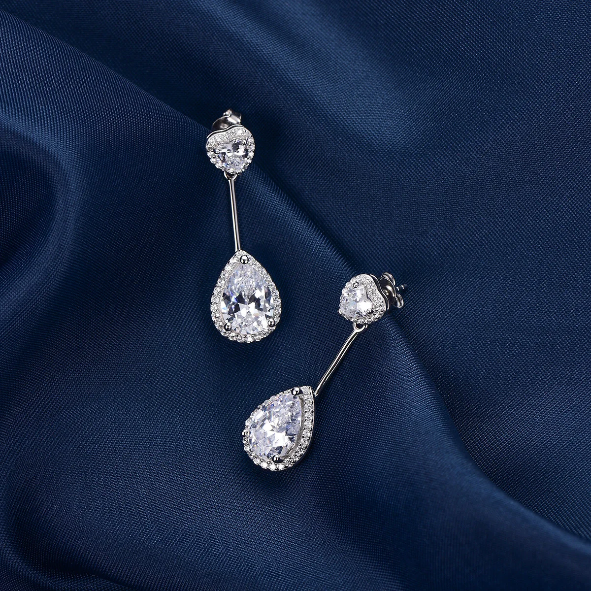 Charming Heart / Earrings Silver - Image 4