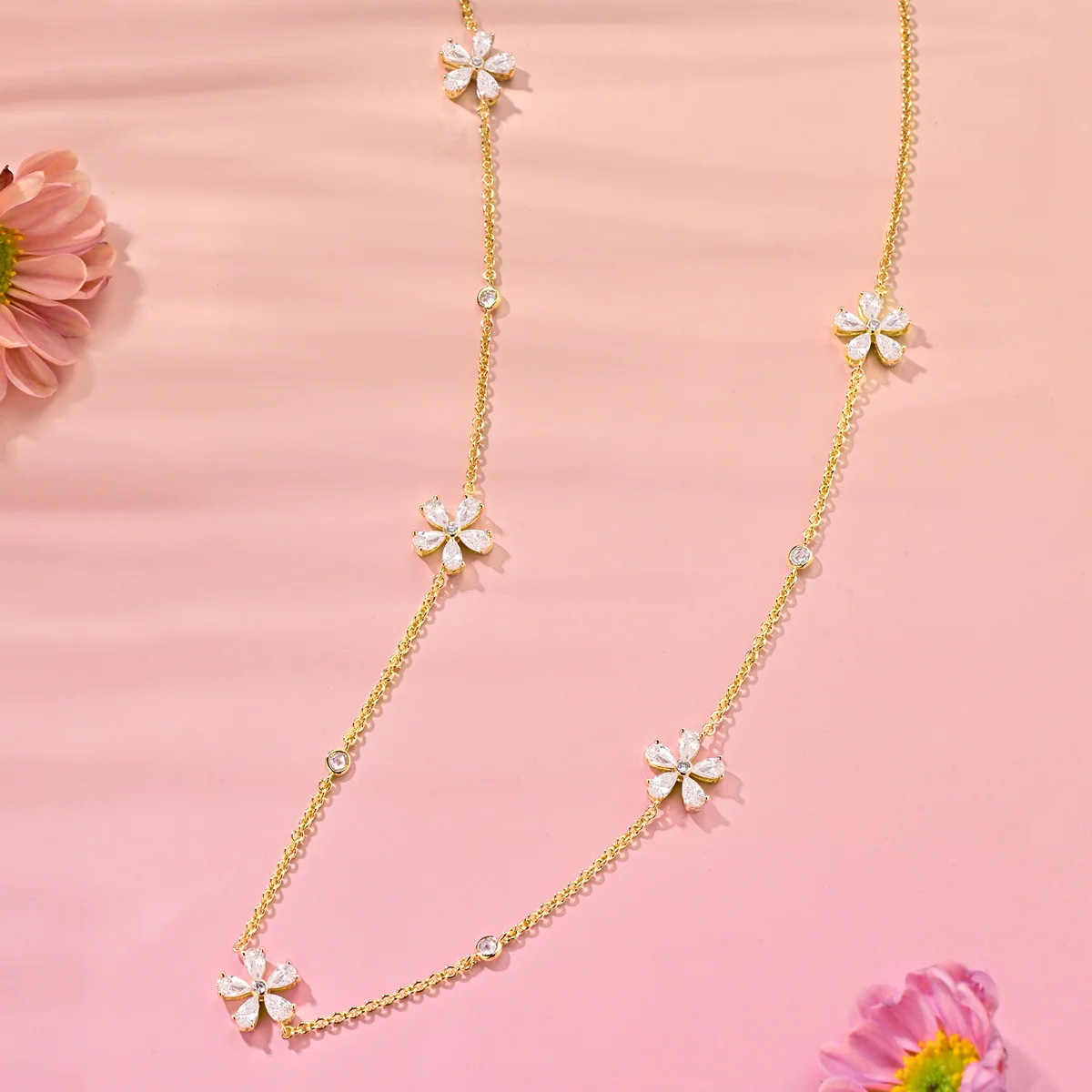 Daisy Flower / Multi Motif Necklace Gold - Image 4