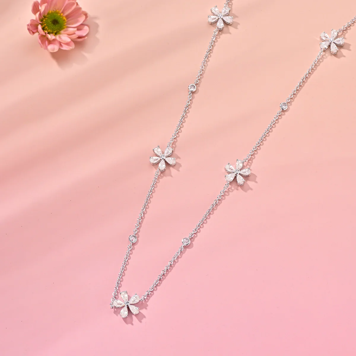 Daisy Flower / Multi Motif Necklace Silver - Image 4