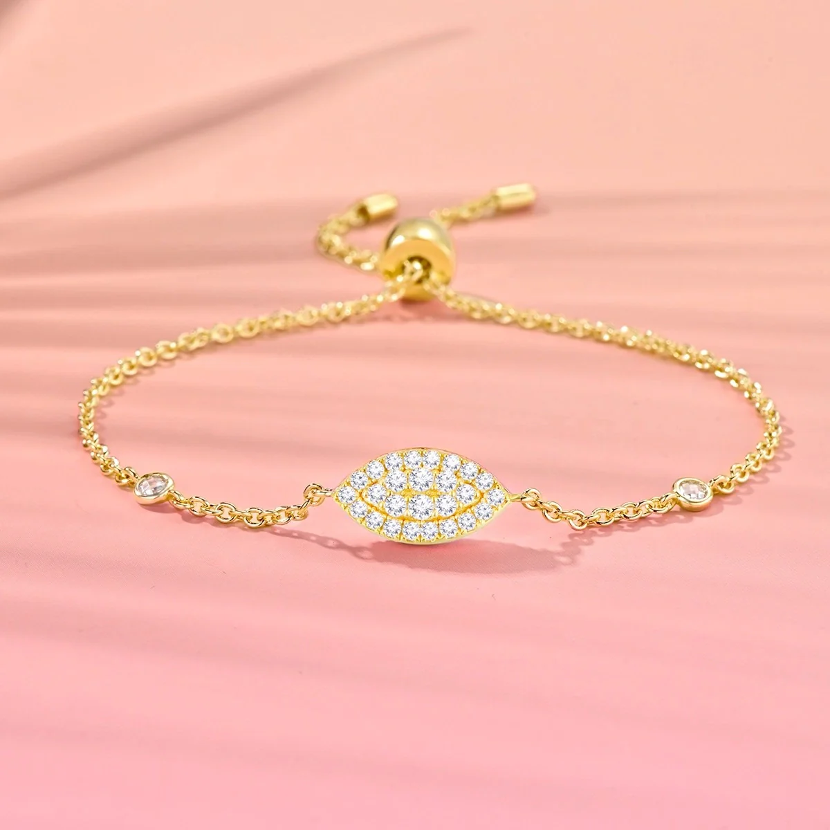 Daisy Leaf / Bracelet Gold - Image 3