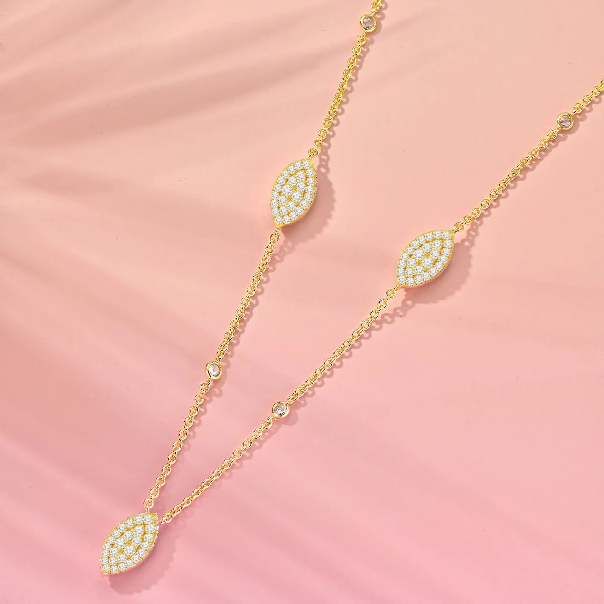 Daisy Leaf / Necklace Gold - Image 5