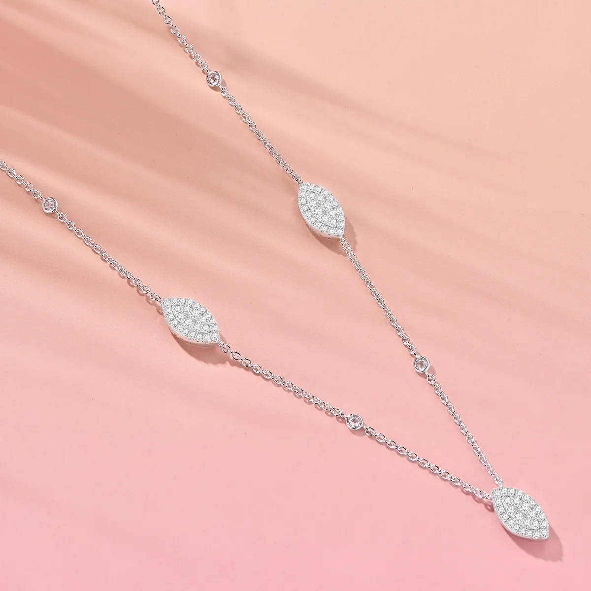 Daisy Leaf / Necklace Silver - Image 4