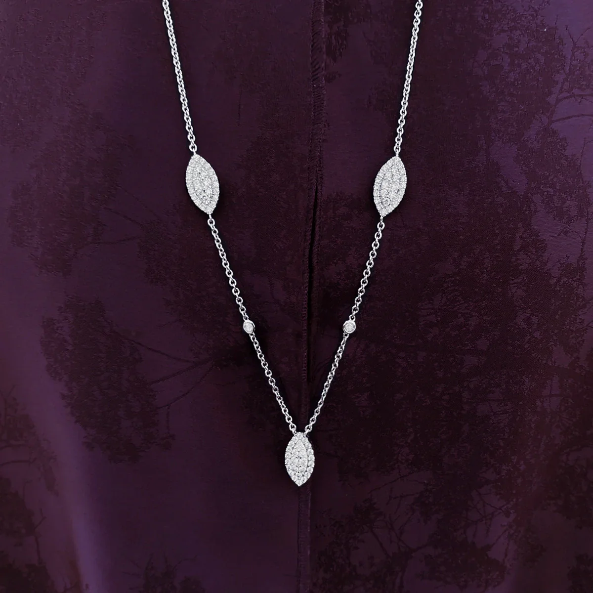 Daisy Leaf / Necklace Silver - Image 8