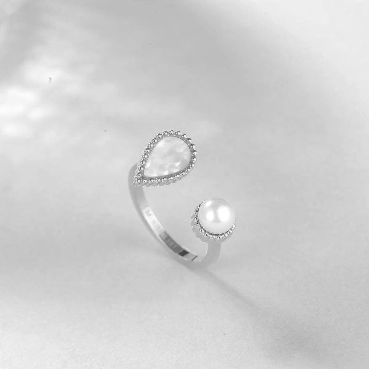 Drop / Ring Pearl Silver - Image 4