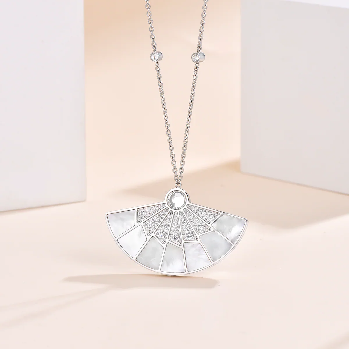 Fan / Necklace Silver - Image 5