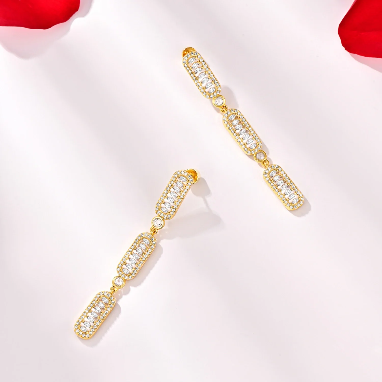 Fyne / Triple Earrings Gold - Image 3