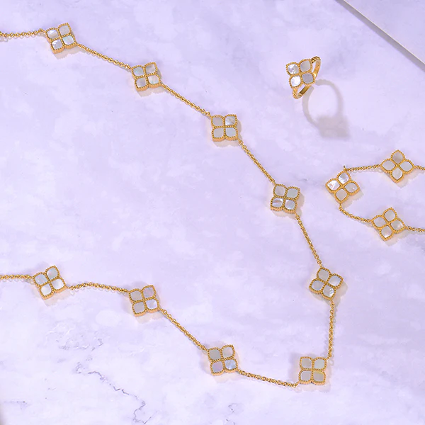Joory / Choker Necklace Pearl Gold - Image 5