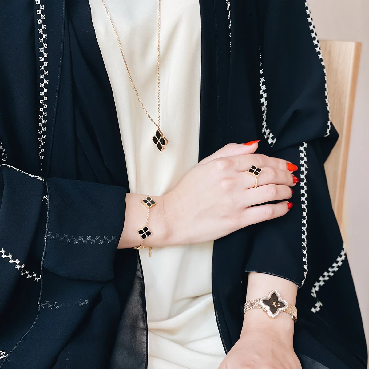 Joory / Necklace Black Gold - Image 7