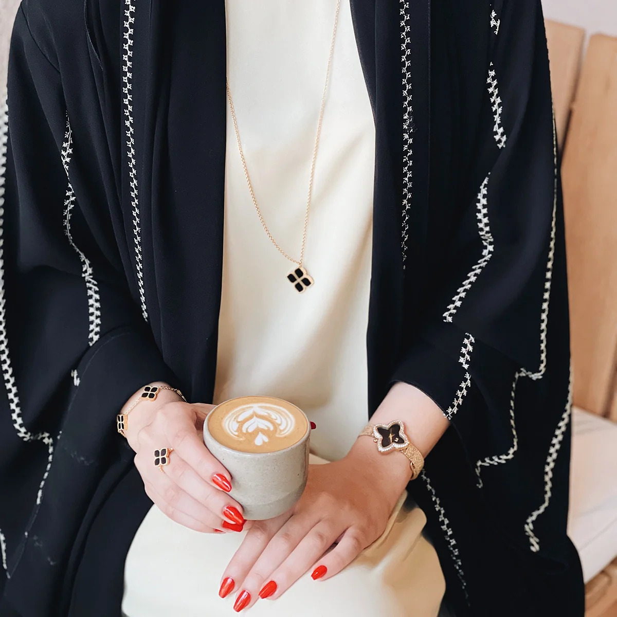 Joory / Necklace Black Gold - Image 8