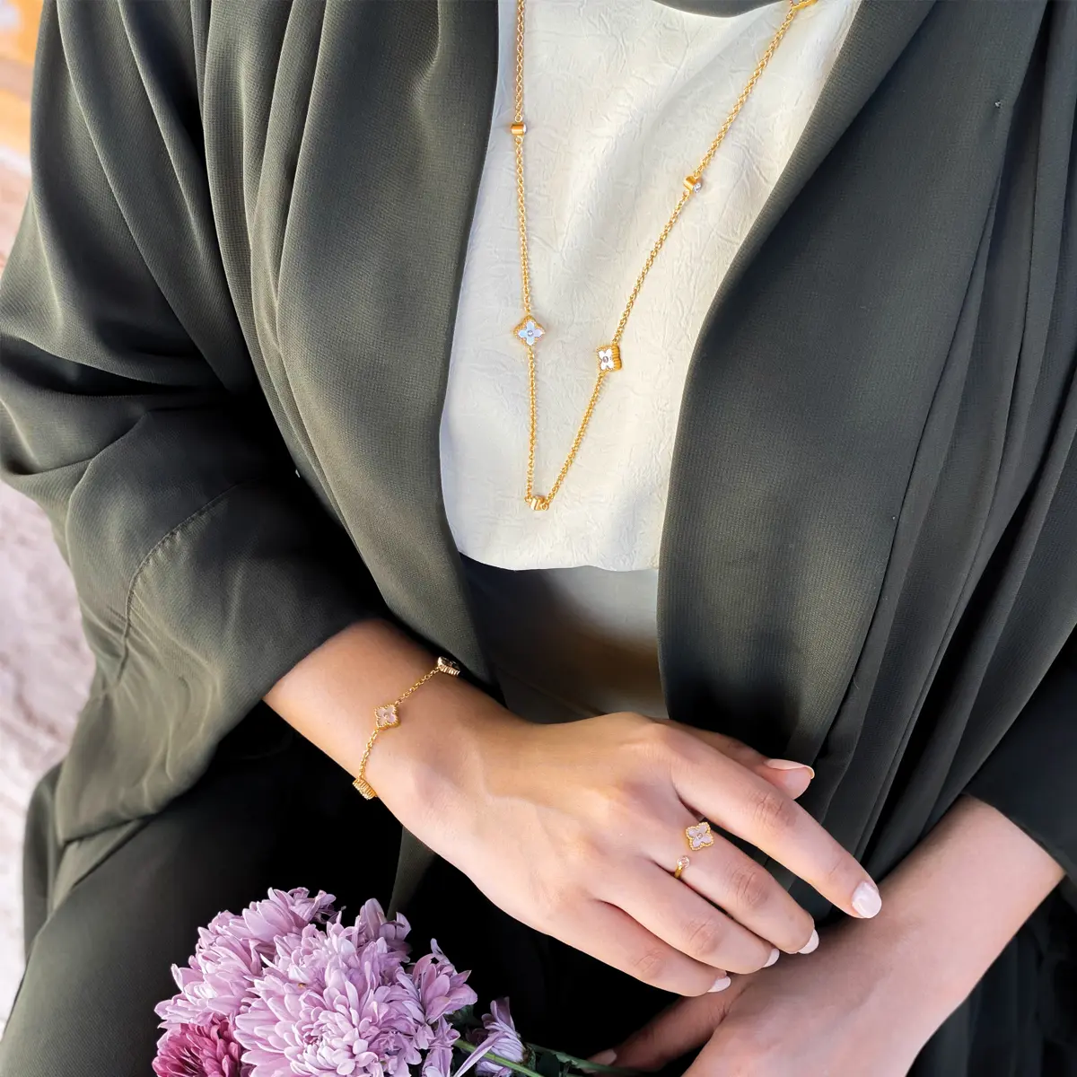 Mini Joory / Necklace Pearl Gold - Image 6