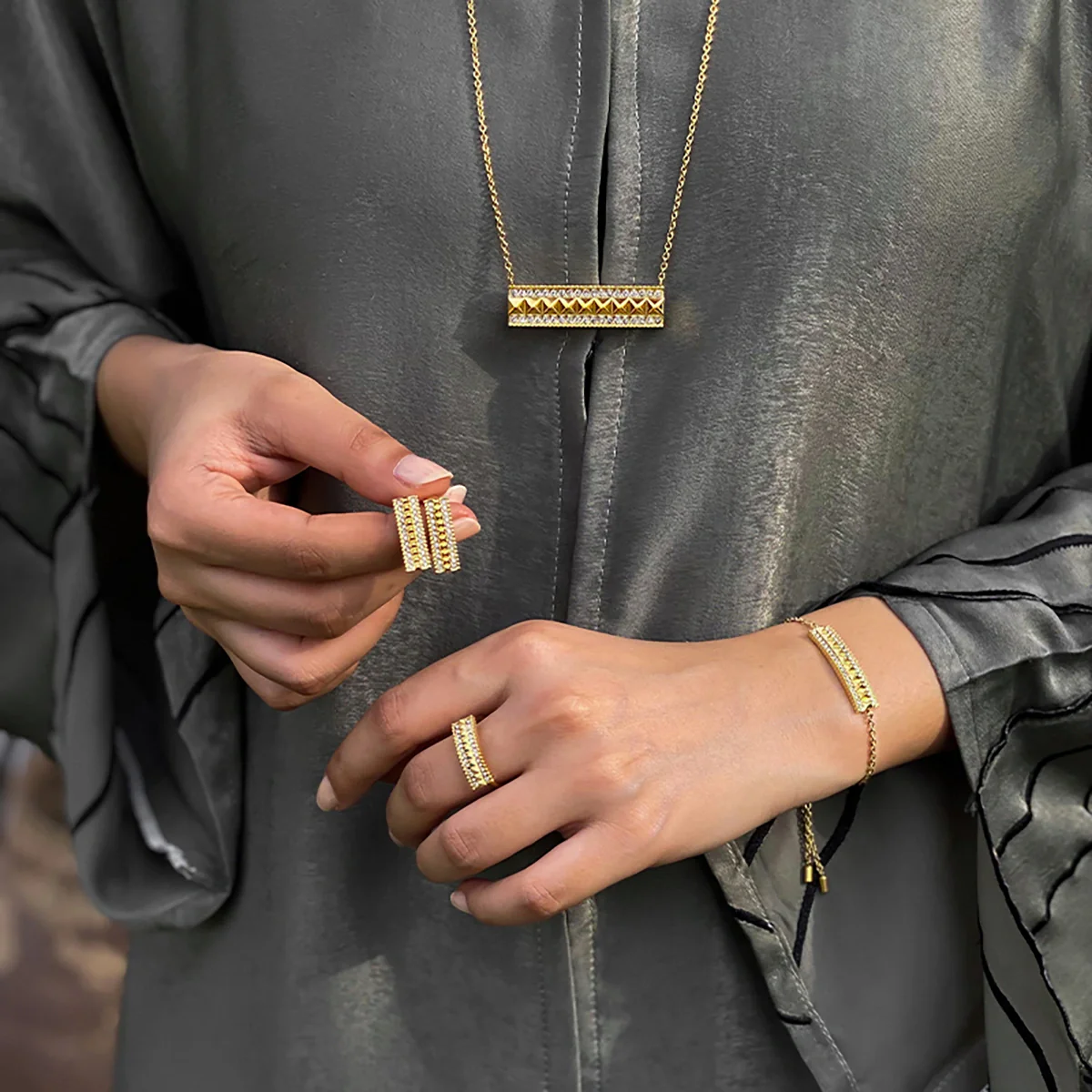 Noora / Earrings Gold - Image 6