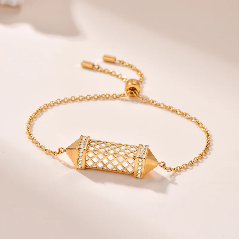 Tassel / Bracelet Pearl Gold - Image 2