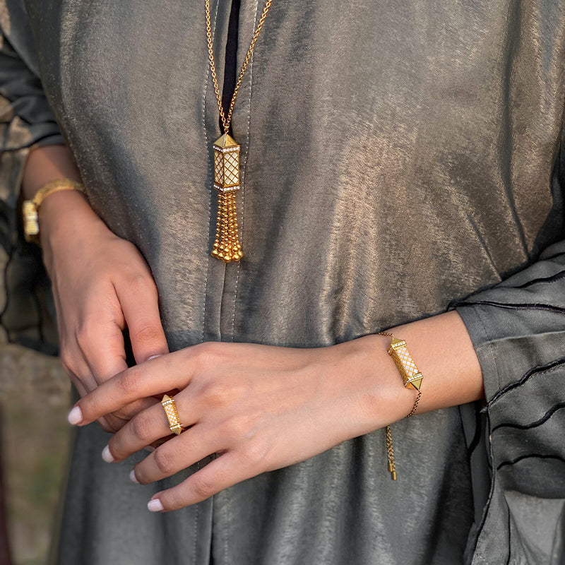 Tassel / Bracelet Pearl Gold - Image 4