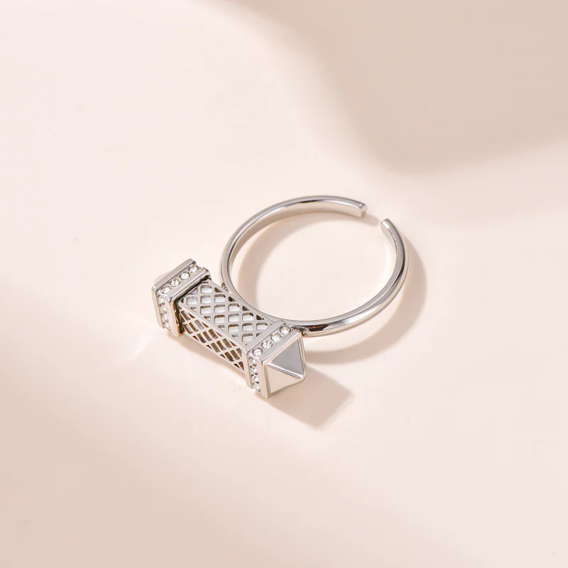 Tassel / Ring Pearl Silver - Image 2