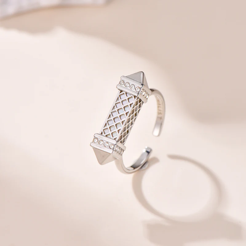 Tassel / Ring Pearl Silver - Image 3