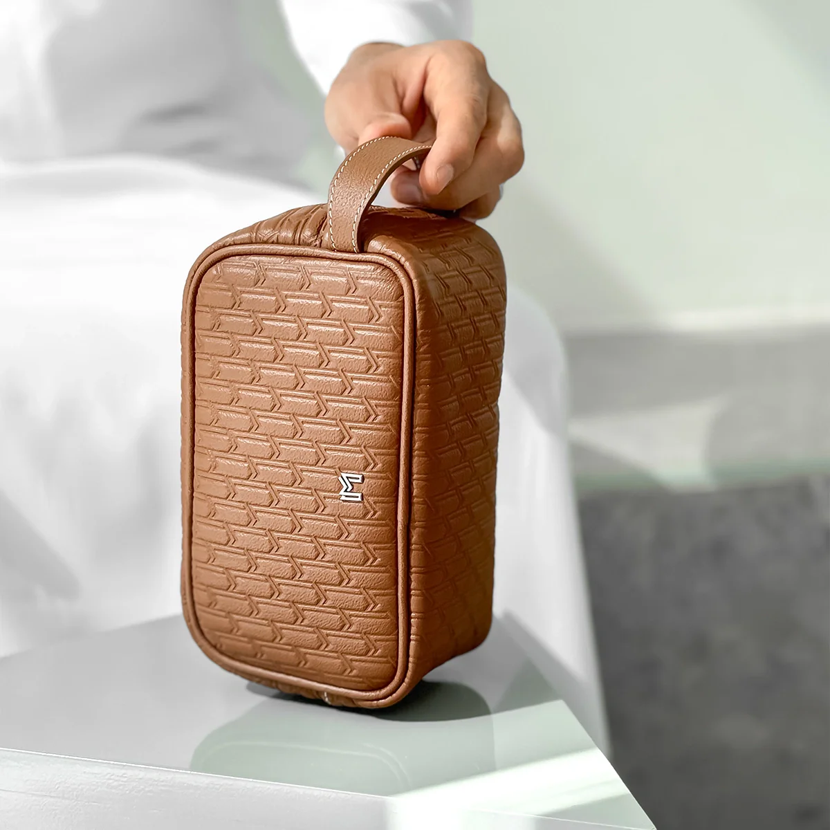Travel Pouch Tan / Silver - Image 8