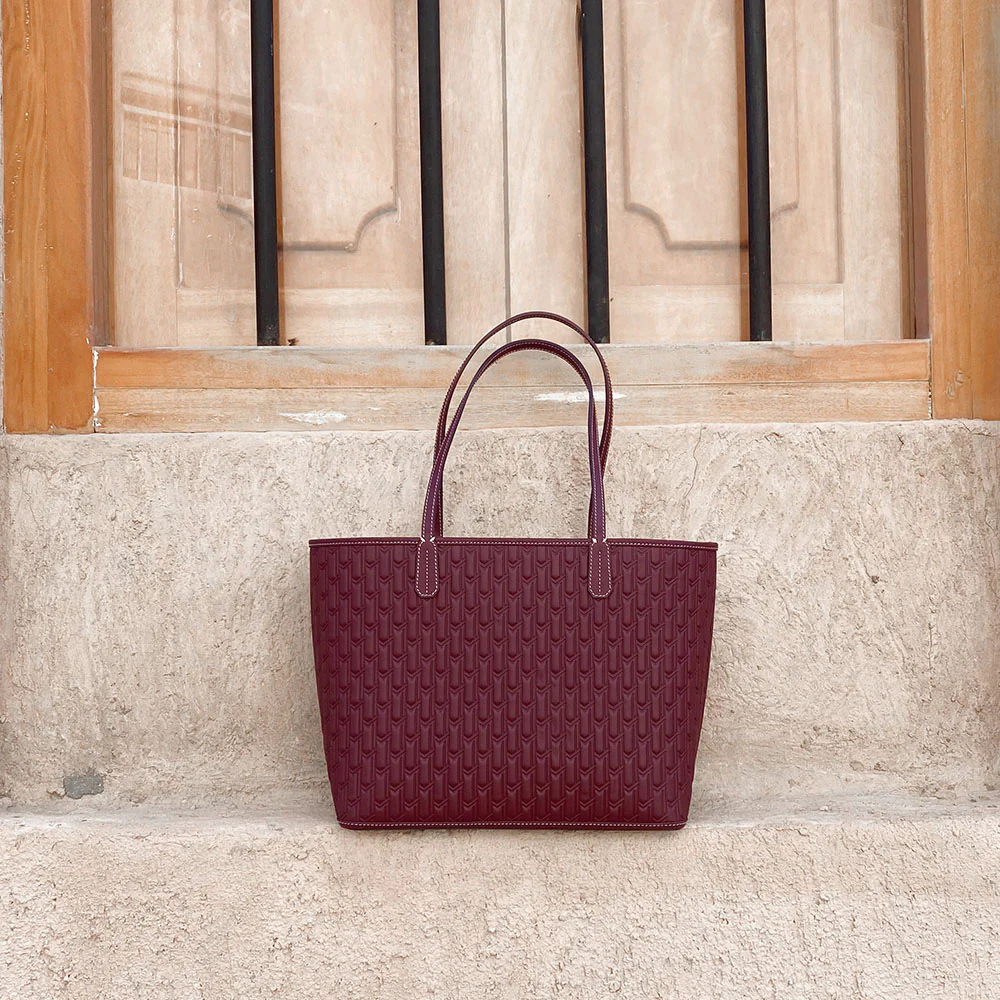 Travel Tote / Burgundy - Image 9