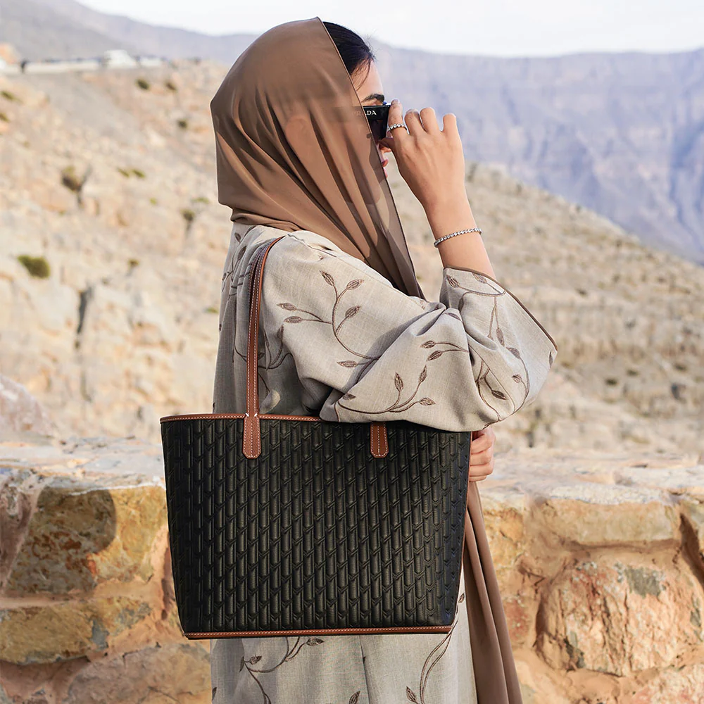 Travel Tote / Black and Tan - Image 7