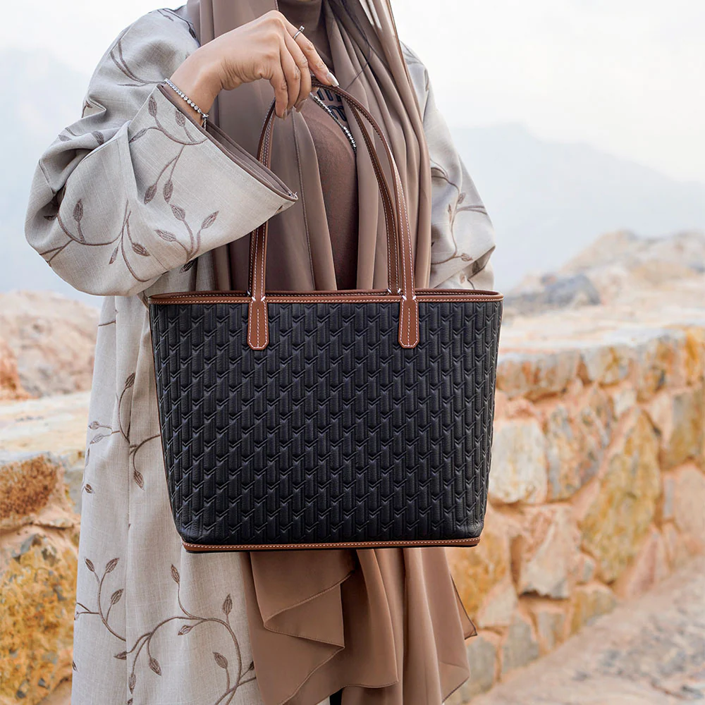 Travel Tote / Black and Tan - Image 8