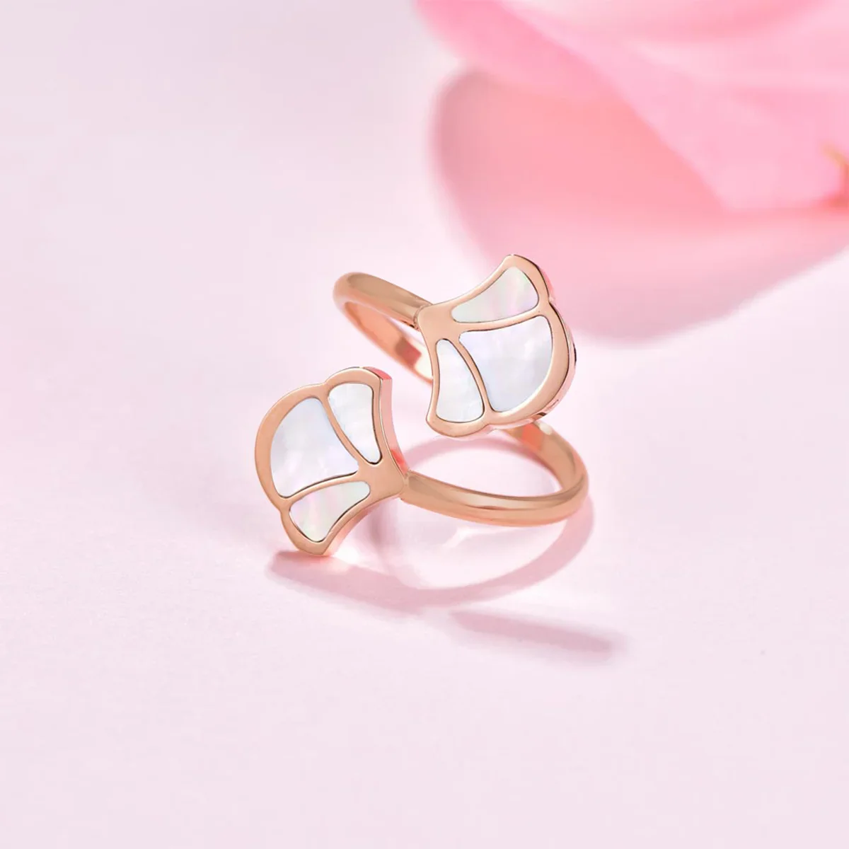 Tulip / Ring Pearl Rose Gold - Image 2